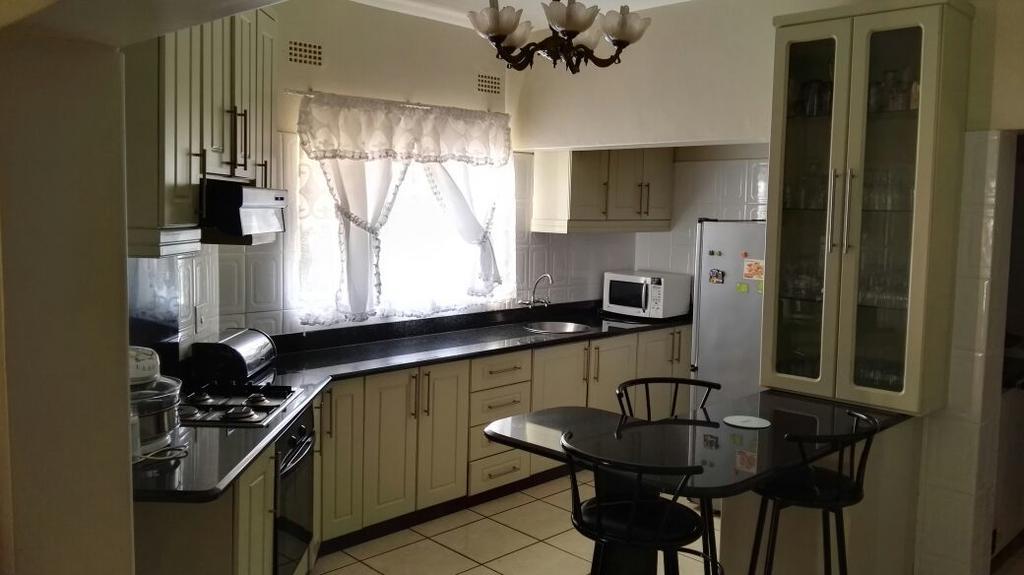 Ezulwini Guest House Exterior photo