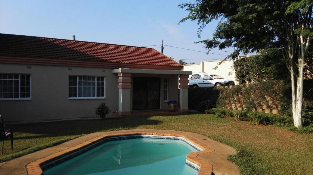 Ezulwini Guest House Exterior photo